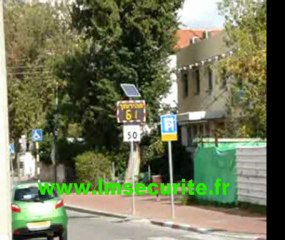 RADAR  PEDAGOGIQUE  LUMINEUX  DE  VITESSE  VIASIS  EN   ISRAEL2