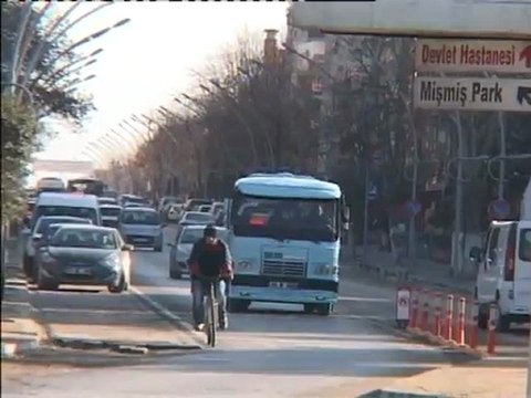 Mehmet Buyruk Caddesi ile Hastane Caddesi girişindeki kavşak düzenleme Çalışması