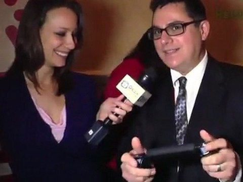 Retro Gaming on Your iPad with iCade - CES 2012 - GeekBeat.TV