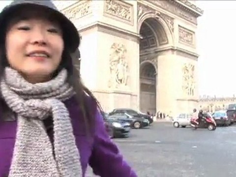 OMG !! Panic in Paris at the Arc de Triomphe !