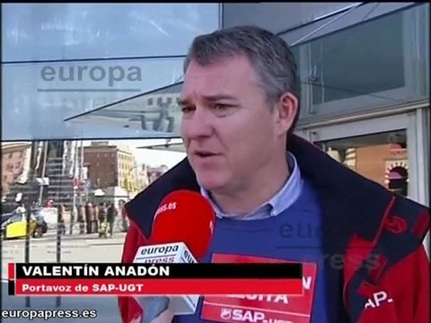 Mossos ocupan una comisaría por los recortes