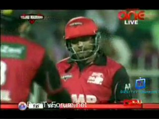 Mumbai Heroes v Telugu Warriors - Telugu Warriors Inning Ov07-08