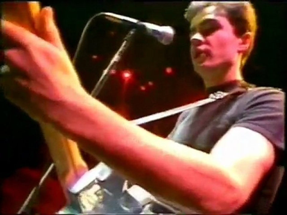 Our House (LIVE) / MADNESS