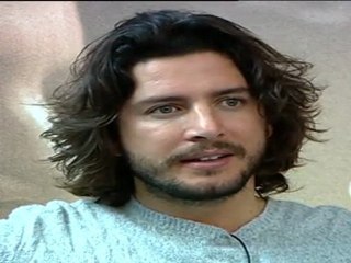 Manuel Carrasco suena "diferente" en su nuevo disco, "Habla"