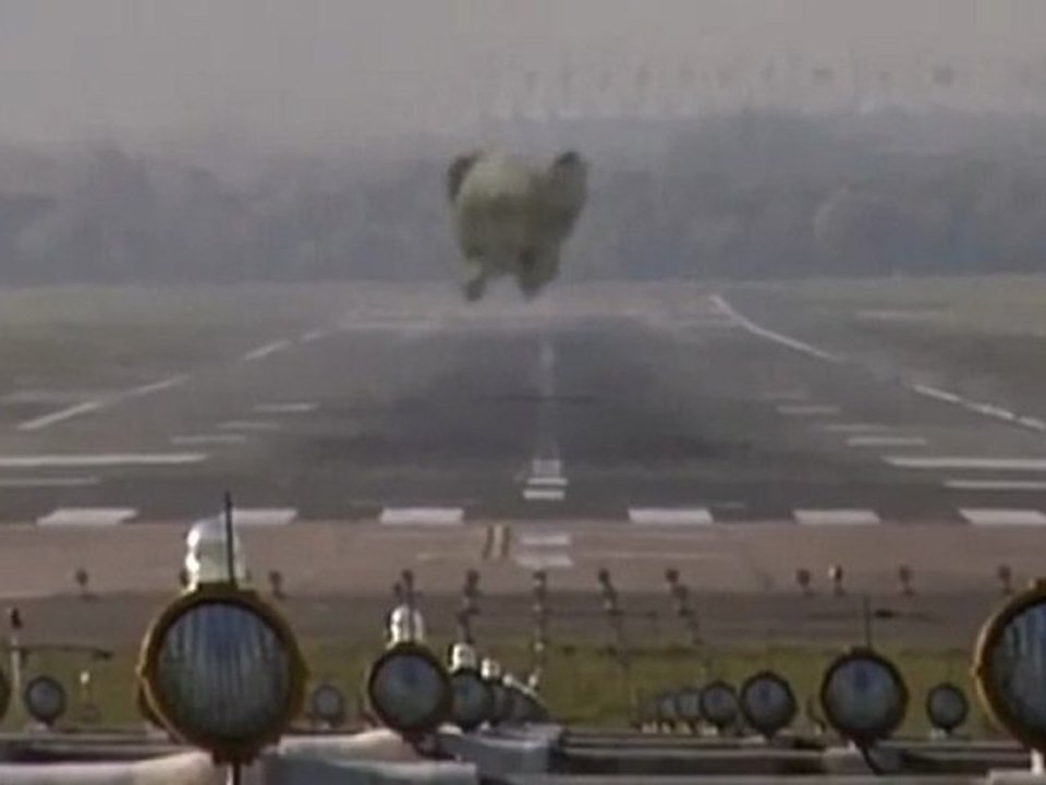 SHOCK! THE BEST UFO VIDEO OF EVER! - IL MIGLIOR VIDEO UFO DI SEMPRE!