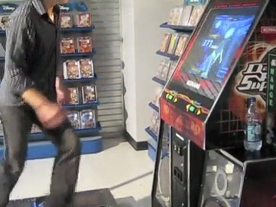 TURNTILL 'NEW YORK INTRO' / TURNTILL & MERLIN 'GROOVE ON' (available now on iTunes!)