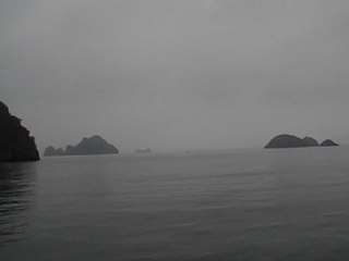 VIETNAM.Baie d'Along;premières images.