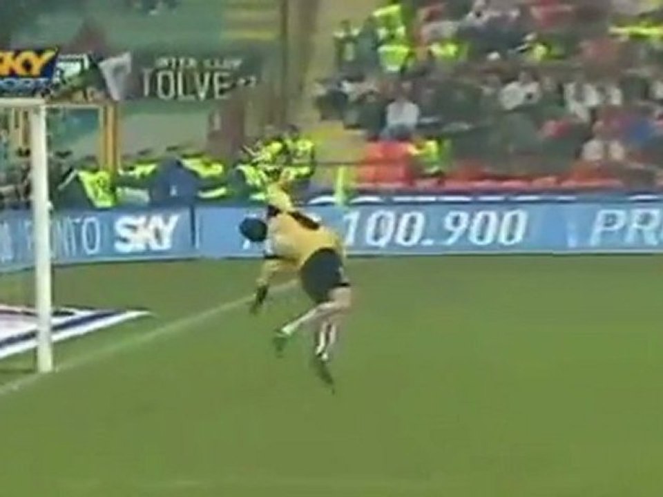 Bóng Đá + - Video clip - Khoảng khắc đáng nhớ của trung vệ Fabio Cannavaro