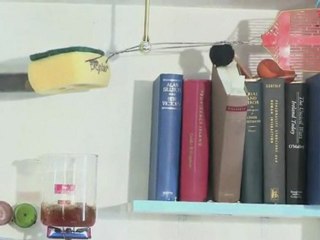 Tourner une page de journal avec classe