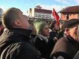 Kosovo police and protesters clash at border