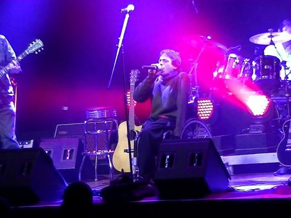 Yann Thomas feat Reno Simo, slameur au Festival Phéno'Men Urbains