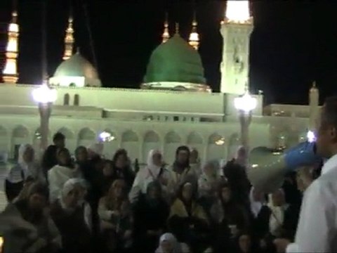 Medine'ye Veda ilahileri Diyanet Otel 2. Tip 2. Tur 2011 Umre Vaizismail Selvahoca