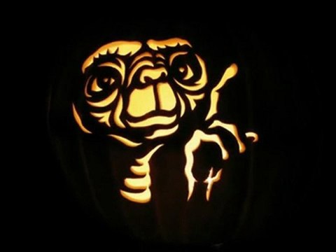 Daytime UFO over Germany November 2011