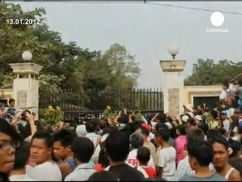 Juppé: Myanmar sarà ricompesata per le sue riforme