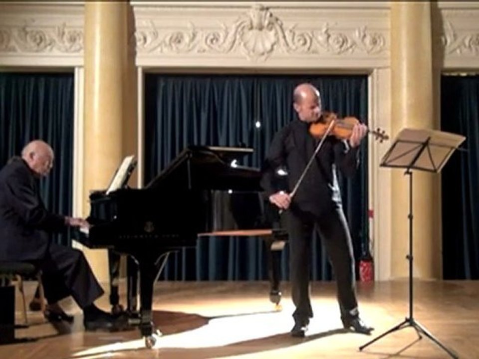 Schubert 1ère sonatine , 2me mvt .Pierre et Max Hatat