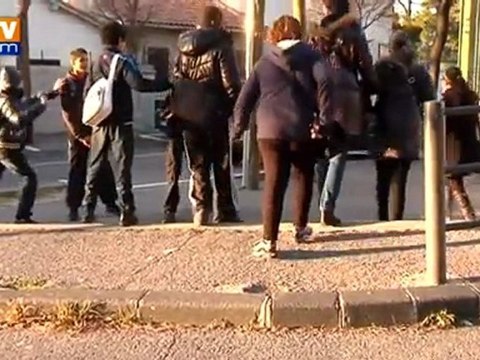 François Hollande veut des professeurs expérimentés dans les établissements difficiles