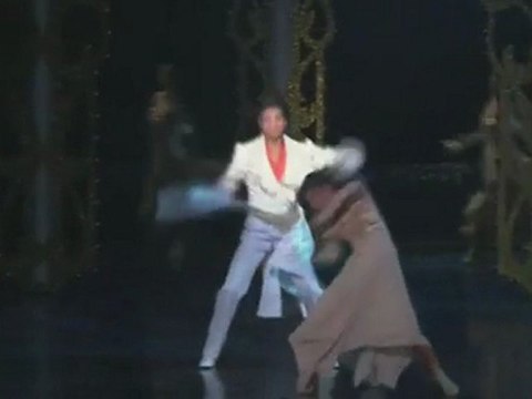 Luna Rossa dancing interpretation