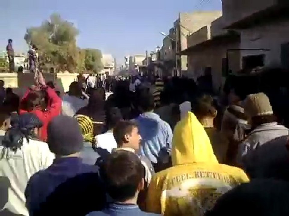 فري برس   مظاهرة حماه حي كازو في جمعة المنطقة العازلة مطلبنا 2 12 2011 ج1