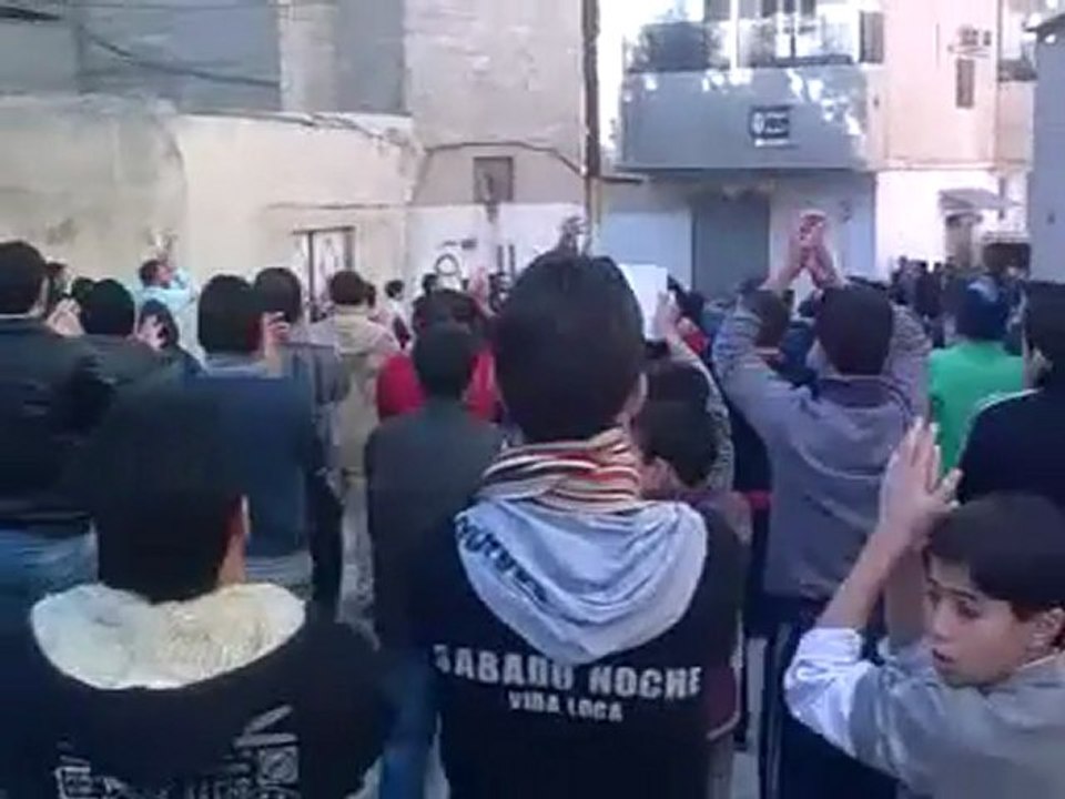 فري برس   حماه   العليليات جمعة المنطقة العازلة مطلبنا 2 12 2011