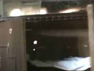 فري برس   حمص باب الدريب اثار القصف على في الداخل المنزل 4 12 2011