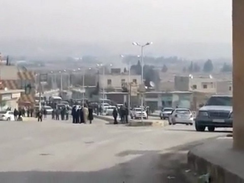 فري برس   حلب   عندان    التواجد الامني الكثيف 5 12 2011