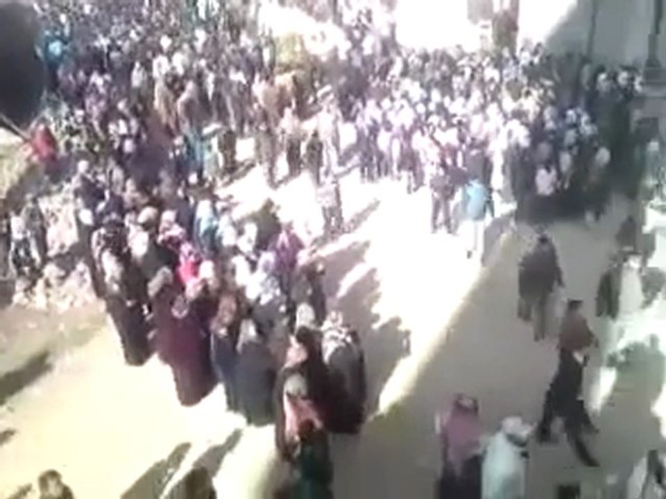 فري برس   درعا  طفس  تشييع الشهيد محمد نور الشنبور 5 12 2011 ج2