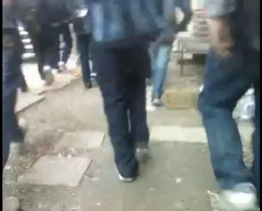 فري برس   معضمية الشام مظاهرة أبطال المدارس رغم التواجد الأمني 05 12 2011