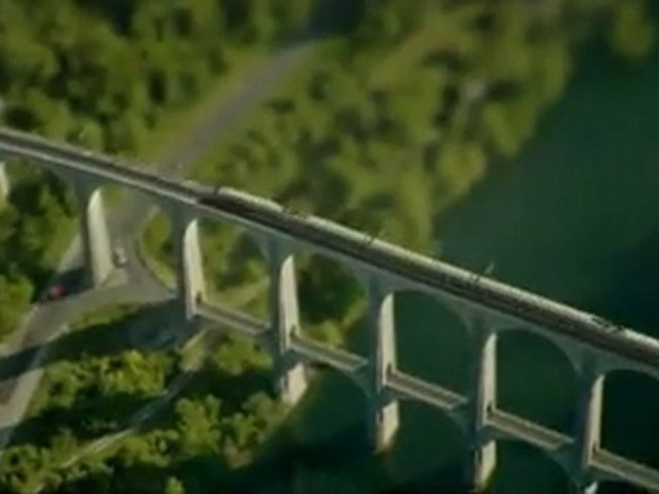 Spot TV RFF : modernisation du réseau ferroviaire (musique : Metronomy)