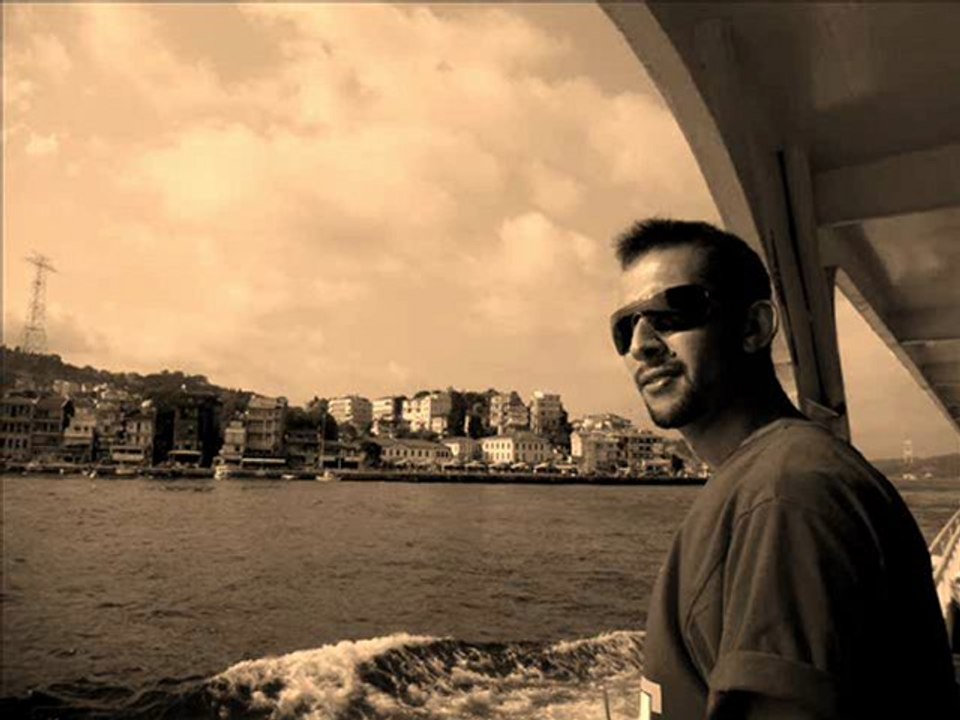 Ayrılmalıyız(Bir gülü sevdim) - Yunus Emre Kocaoğlu