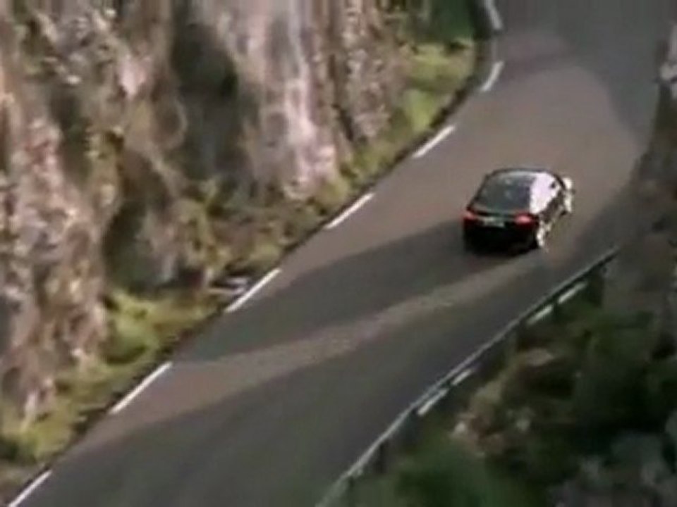Jaguar XF-R
