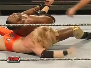 WWE ECW  - Marquis Cor Von vs. Cassidy Riley ( 16 Janvier 2007)