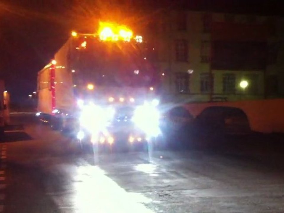 scania 144 530 led echappement libre