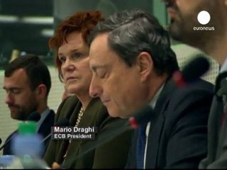 Standard and Poors abbassa il rating del Fondo europeo...