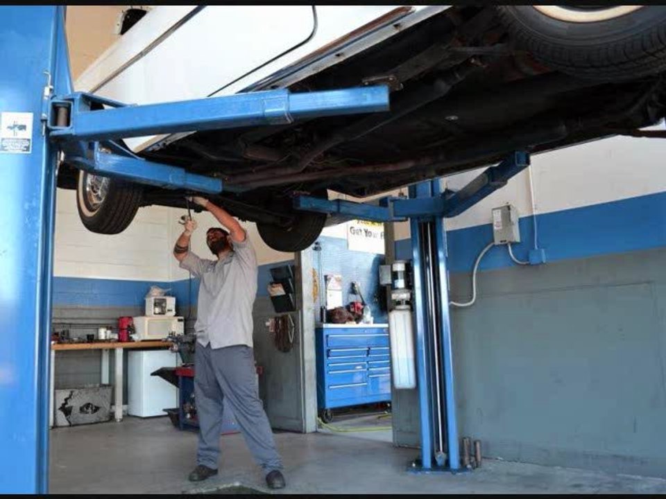 714.841.1949 Toyota Water Pump Muffler Huntington Beach | Toyota Auto Repair in Huntington Beach, CA