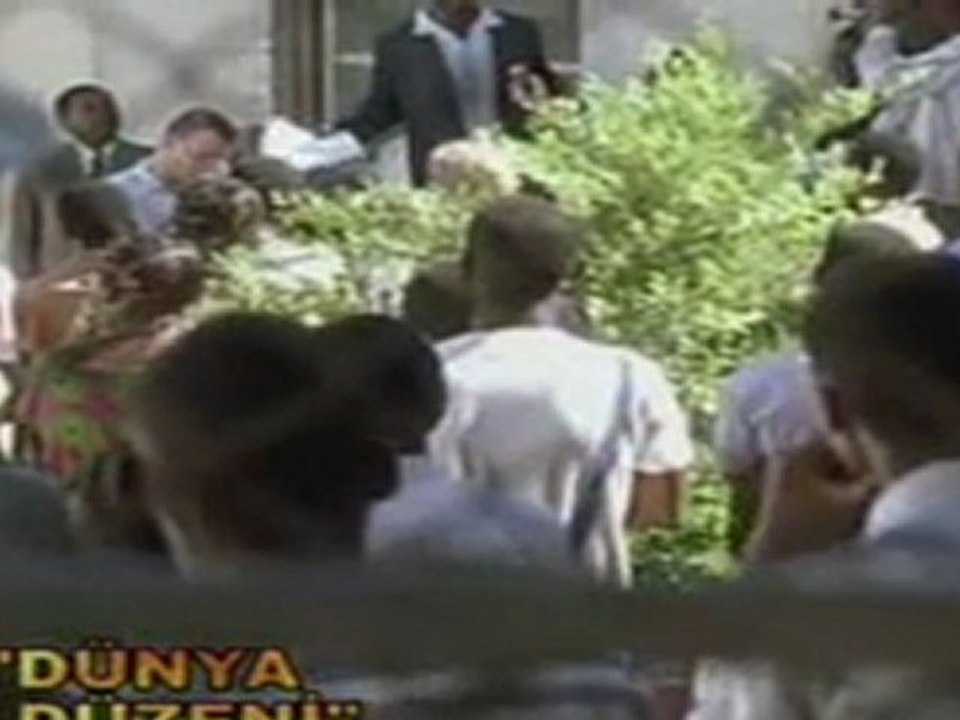 Banu Avar ile Dunya Duzeni - 03 - CIA ve Darbeler