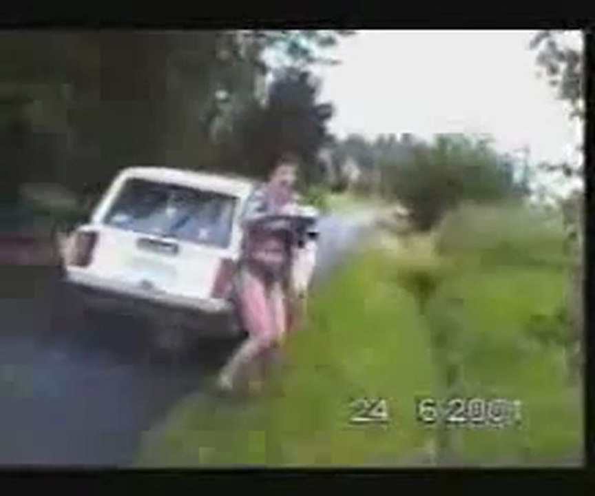 0479 - Femme qui n'a pas de chance