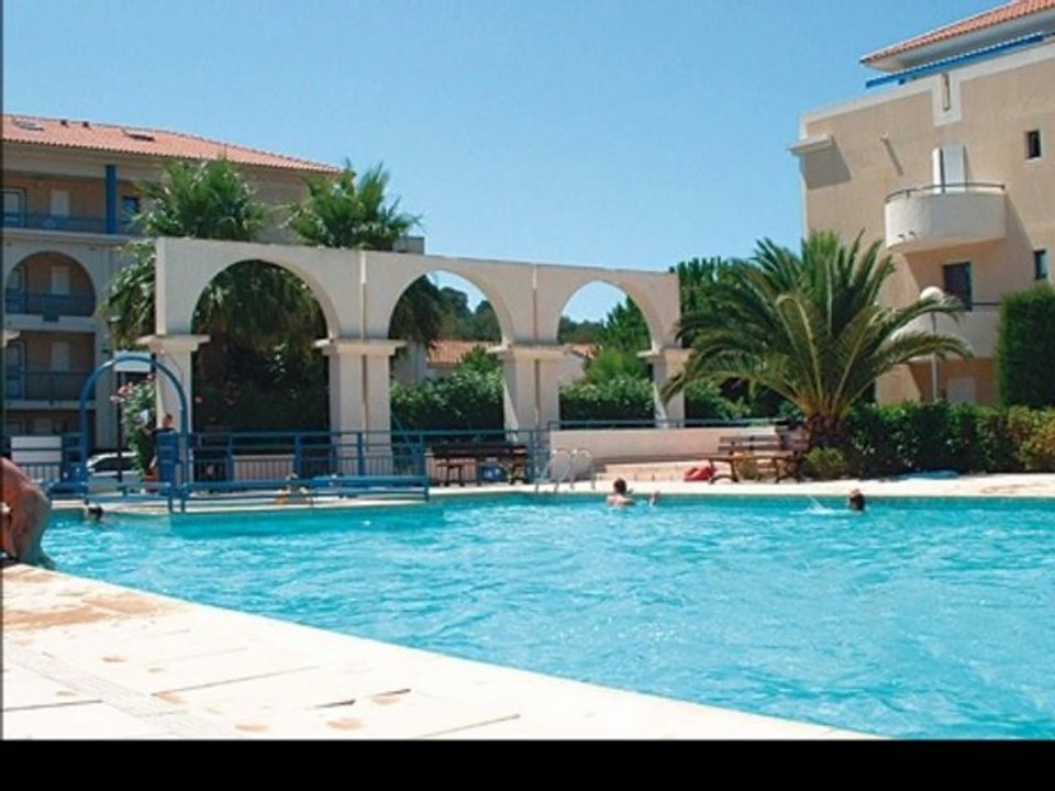 Location vacances T2 Domaine d'Azur proche plage Le Lavandou REF 7LA