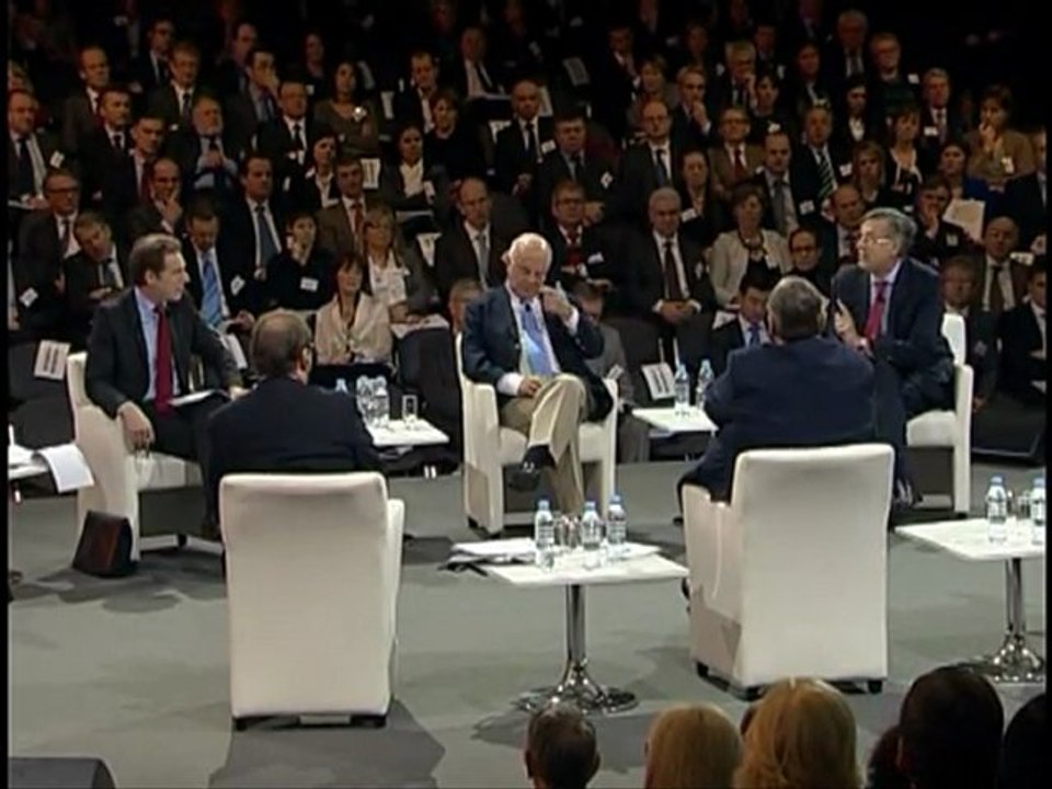 Panel discussion: Advanced economies as the victims of their public debt ? - Table ronde : Les pays avancés victimes de leurs dettes publiques