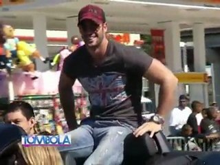 William Levy y Adamari engalanaron parada en Miami || Tómbola