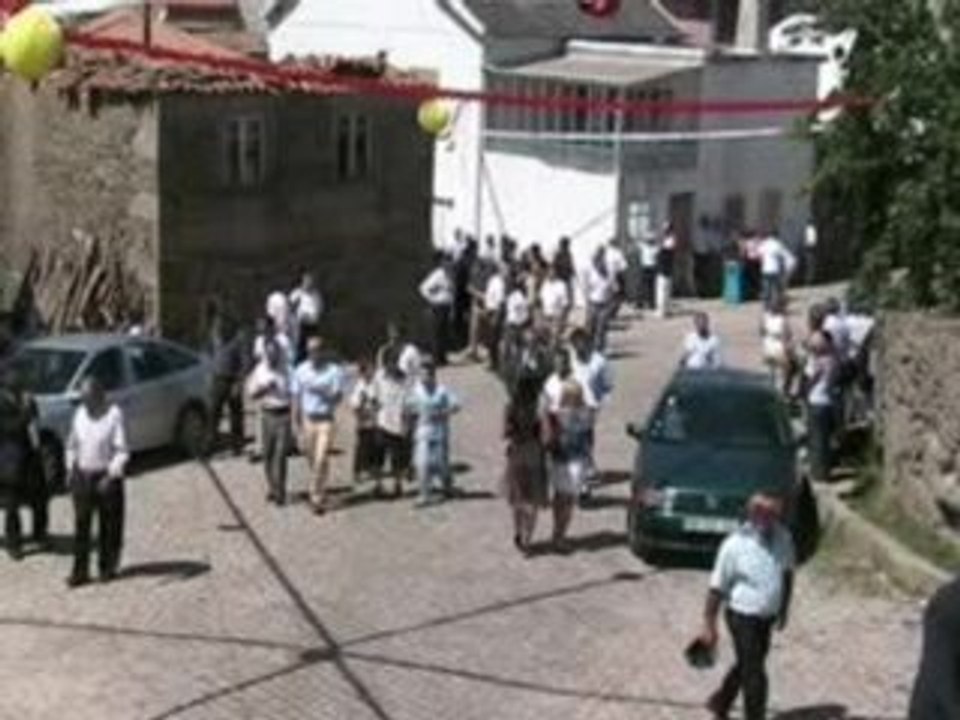 Procession aldeia velha partie 2