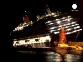 Gemiye dönmeyi reddeden kaptan azarı yedi