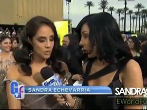 Sandra Echeverria Vuelve aclarar rumores en El Gordo Y la Flaca Grammy night