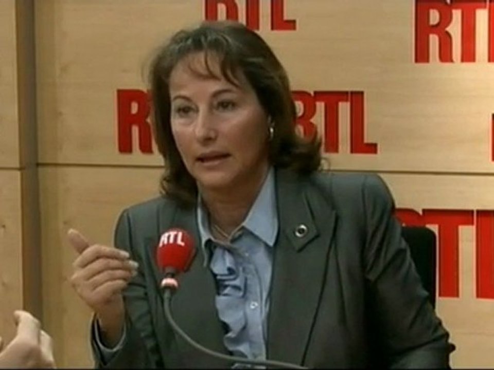 Ségolène Royal, présidente de la région Poitou-Charente : "Etre gouverné par l'argent organisé est aussi dangereux que par le crime organisé"