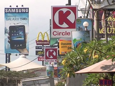 Tourism overflow from Bali threatens neighbours