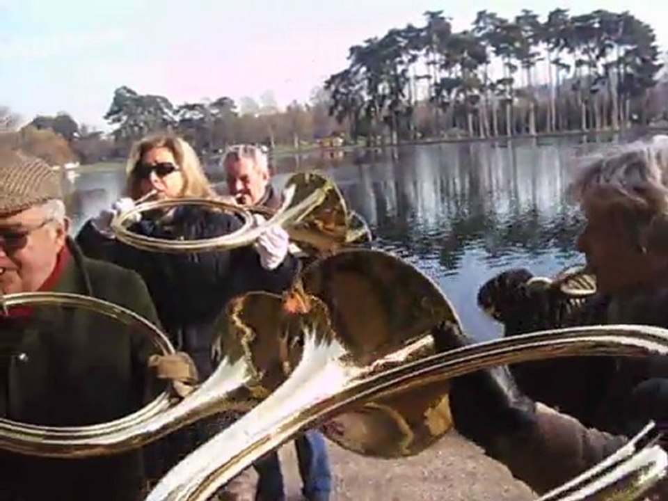 La fanfare du Passer l'eau en barque (sans la Sortie de l'eau)