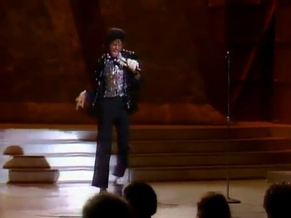 Moonwalk - Michael Jackson - Billie Jean - The First Moonwal ...