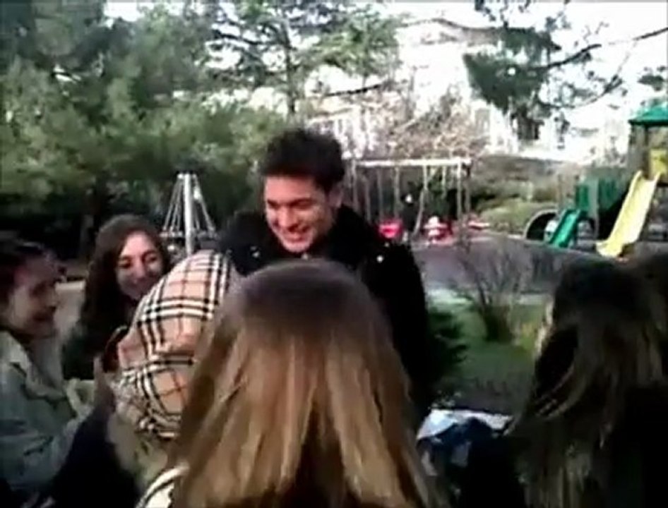 Çağatay ULUSOY ve herkezi gülmekten öldüren tatlı teyze )