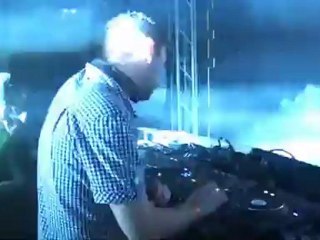 Crypsis @ Q-Base  - Official Video