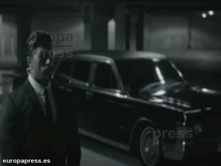 Rihanna vuelve a quitarse la ropa para Armani