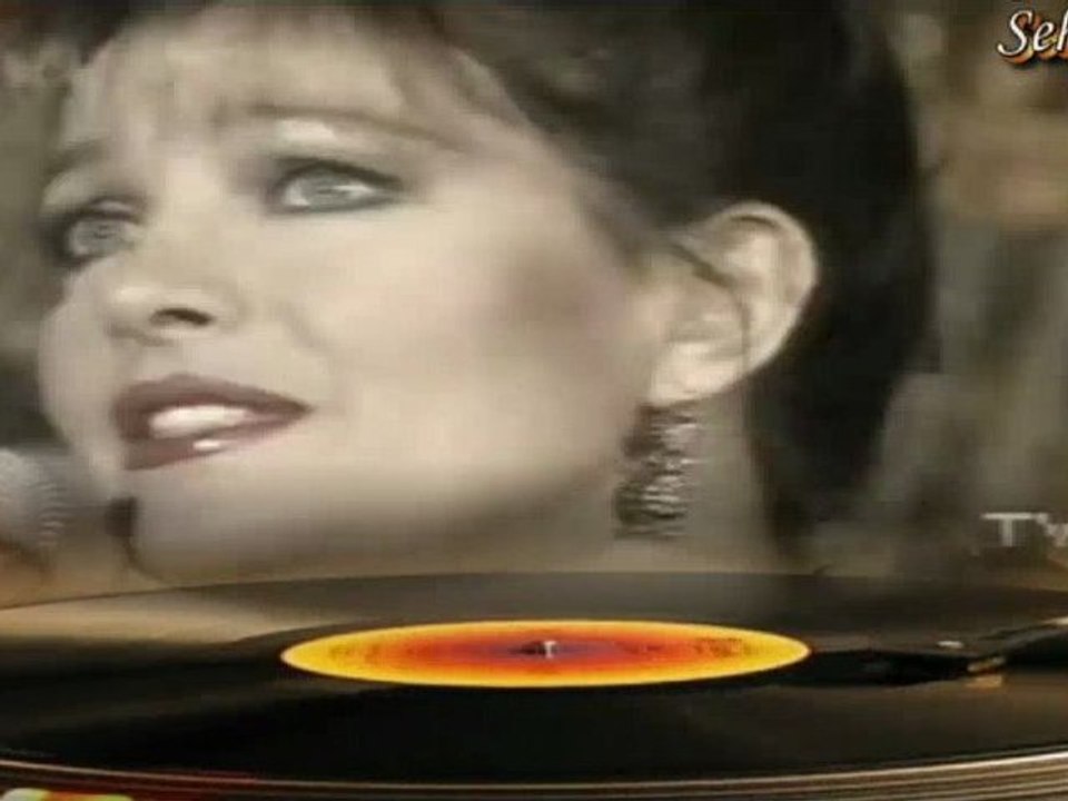 Emel Sayın / Düştün Gözümden Artık